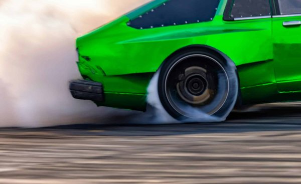 How do you configure a UK car for optimal drifting performance safely and legally?